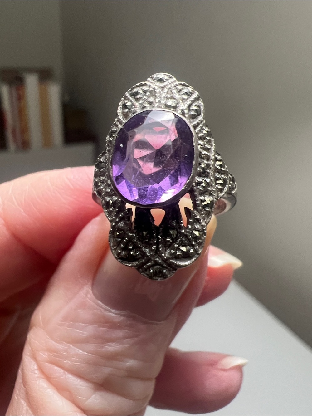 Intricate Italy 925 Sterling Silver Ring with Purple Oval Stone - Vintage